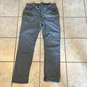 Men’s DKNY Gray St Marks Slim Denim Straight Leg Pants/Jeans Size 34x32